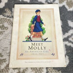 Meet Molly: An American Girl Book